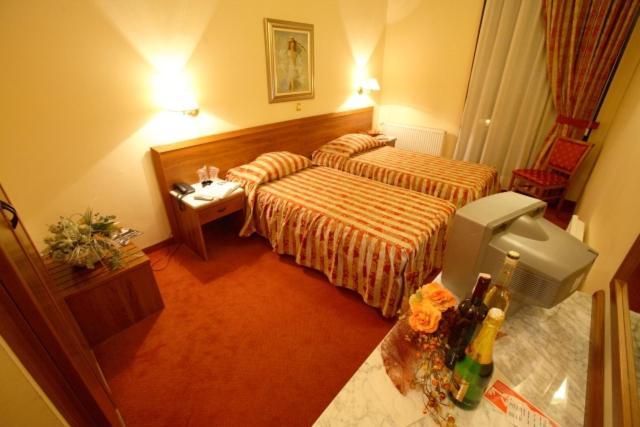 Hotel Dinara Livno Cameră foto
