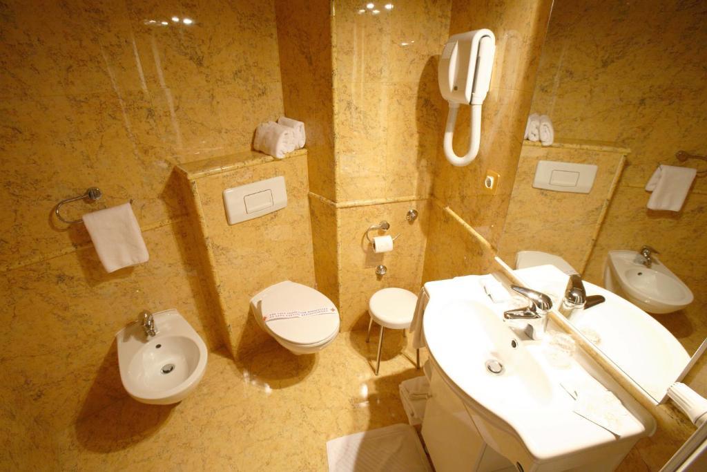 Hotel Dinara Livno Cameră foto