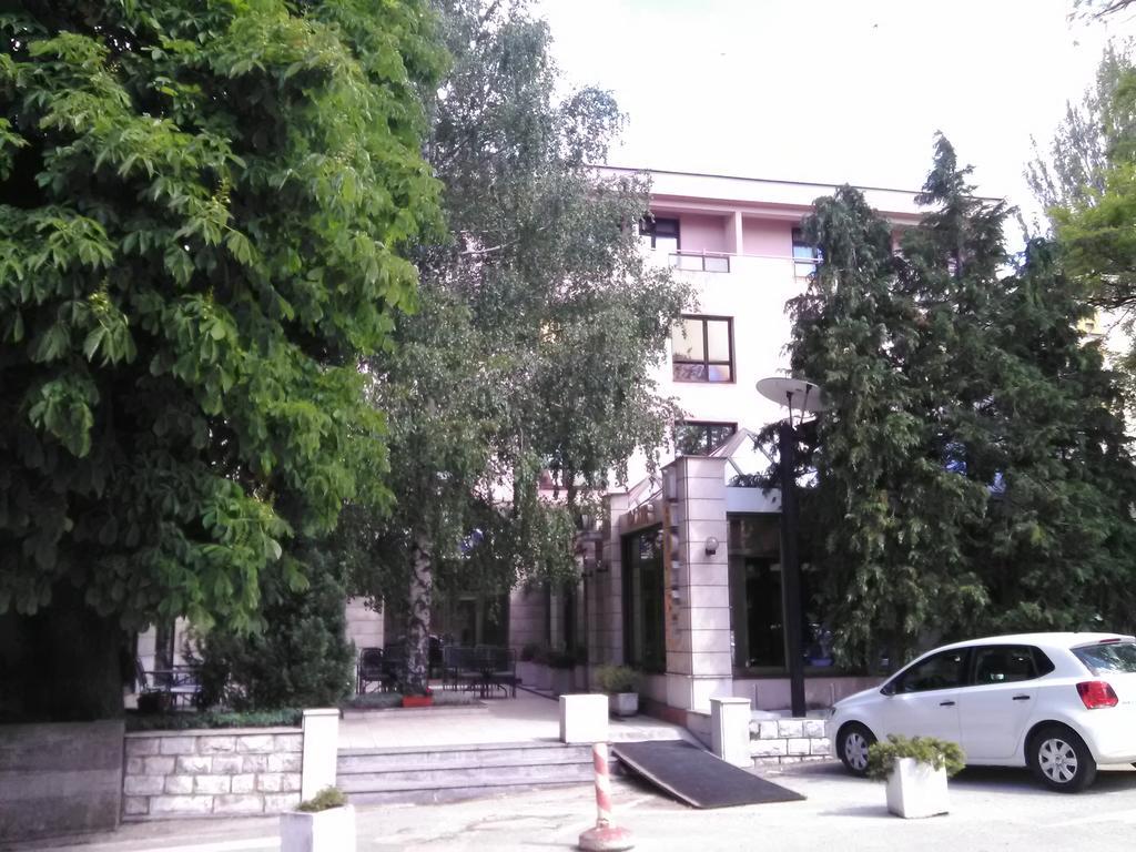 Hotel Dinara Livno Exterior foto